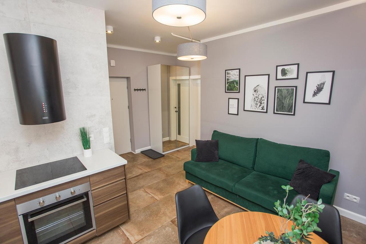 Urban Jungle Apartment In The Heart Of The City 比亚韦斯托克 外观 照片