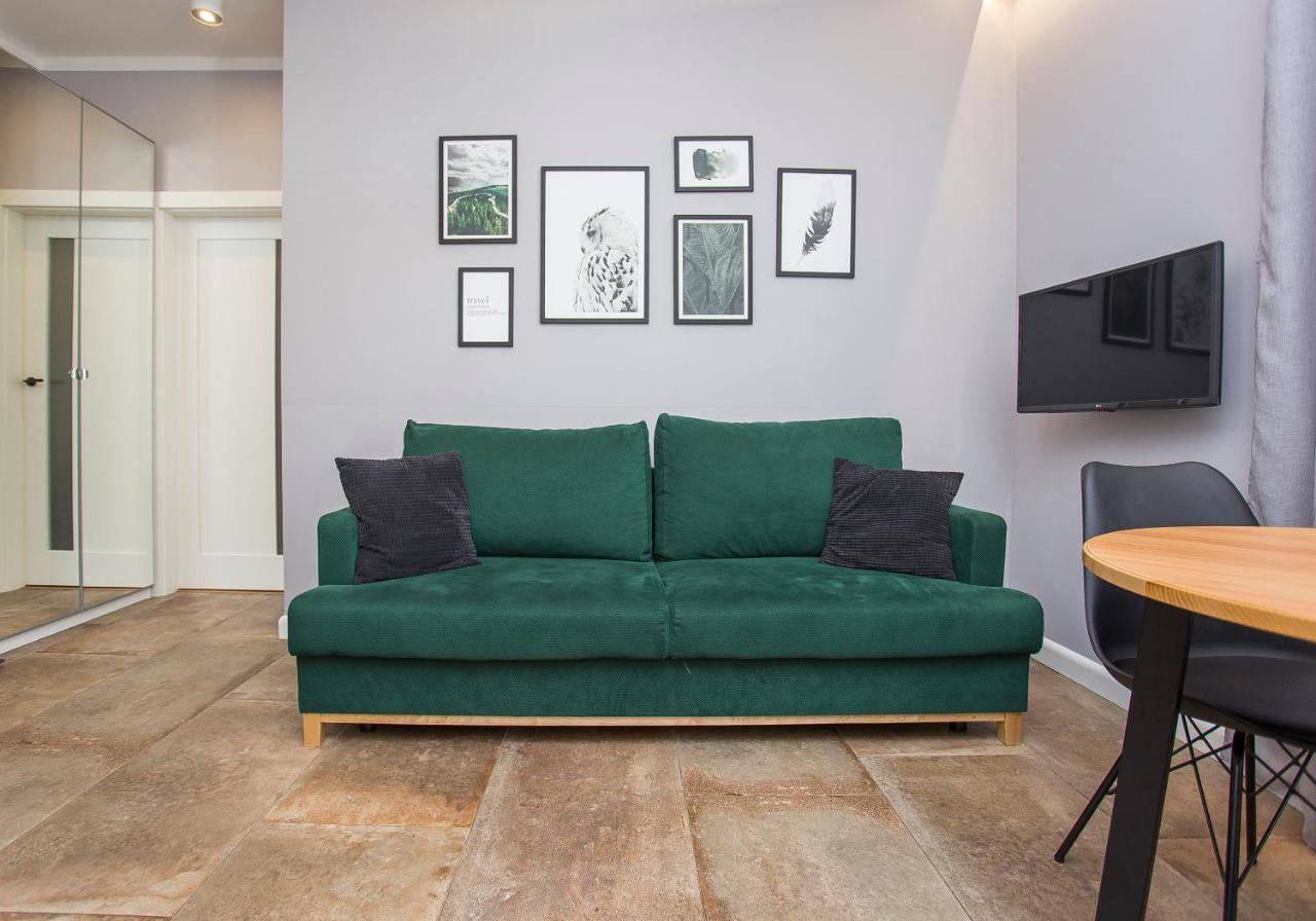 Urban Jungle Apartment In The Heart Of The City 比亚韦斯托克 外观 照片